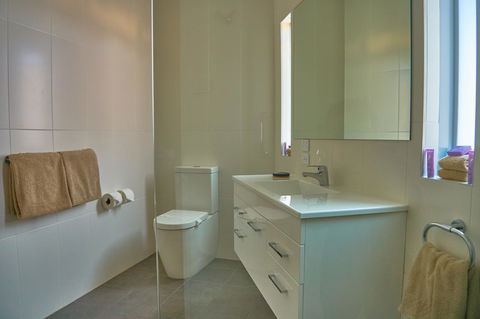 Hunter Oasis - Accommodation Asia 25