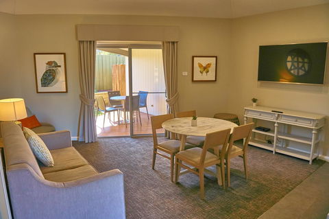 Hunter Oasis - Accommodation Asia 40
