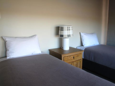 Hunter Oasis - Accommodation Asia 1