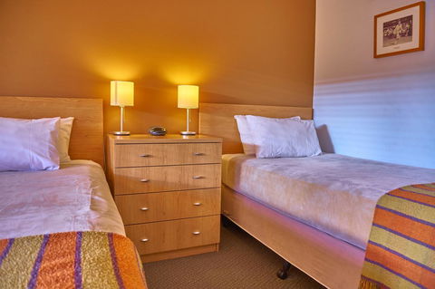 Hunter Oasis - Accommodation Asia 20