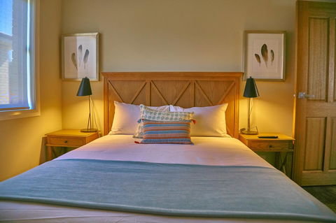 Hunter Oasis - Accommodation Asia 24