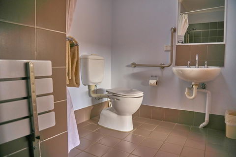 Hunter Oasis - Accommodation Asia 30