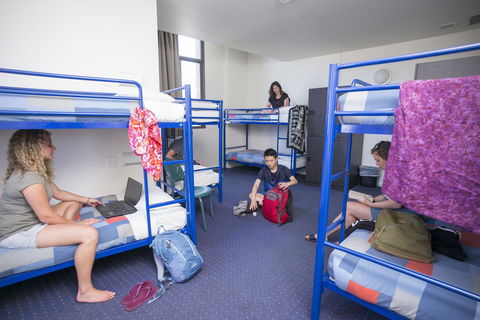 YHA Sydney Central - Accommodation Guide 14