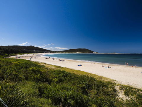 Oaks Nelson Bay Lure Suites - Accommodation Asia 4