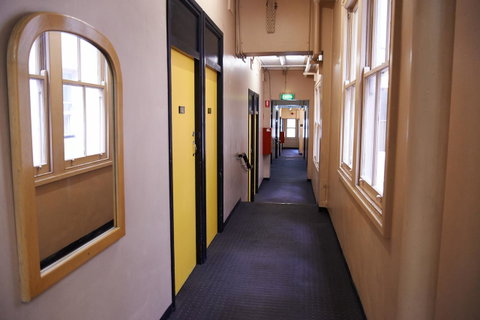 Maze Backpackers - Sydney - Accommodation Guide 16