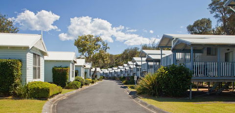 Blue Lagoon Beach Resort - Accommodation Asia 36