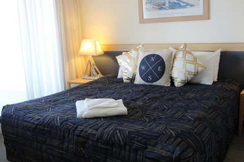 The Boathouse Resort Luxury Apartments - Accommodation Asia 15