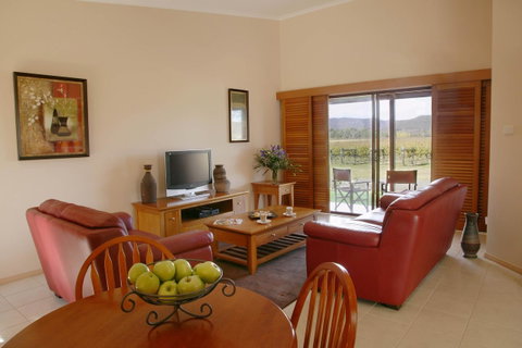 Nightingale Villas - Accommodation Guide 8
