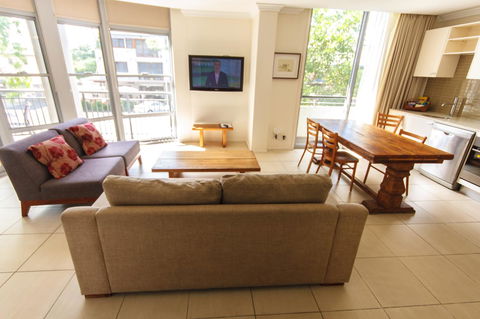 Byron Bay Hotel And Apartments - Accommodation Guide 12