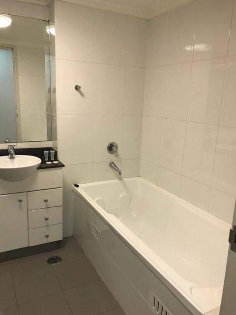 Fiori Apartments - Accommodation Guide 26