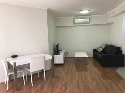 Fiori Apartments - Accommodation Guide 7