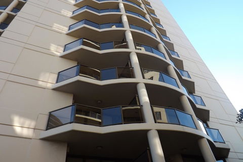 Fiori Apartments - Accommodation Guide 40