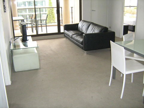 Fiori Apartments - Accommodation Guide 4