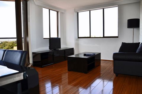 Fiori Apartments - Accommodation Guide 36