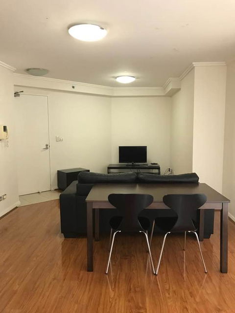 Fiori Apartments - Accommodation Guide 18