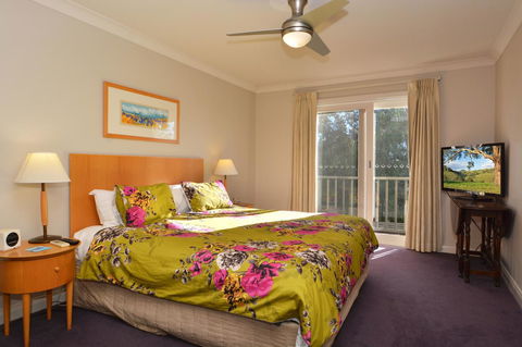 Villa 3br Chianti Villa Located Within Cypress Lakes Resort - Accommodation Guide 8