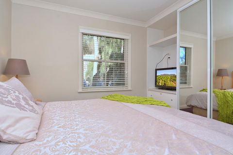 Villa 3br Chianti Villa Located Within Cypress Lakes Resort - Accommodation Guide 14