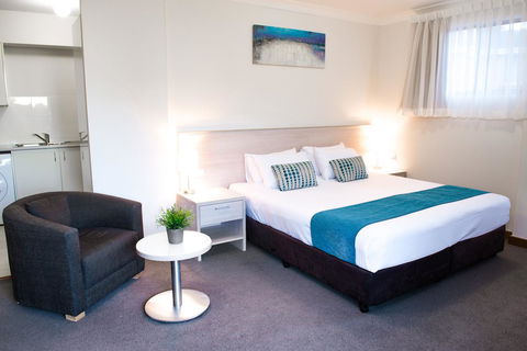 Copacabana Shores - Accommodation Asia 9