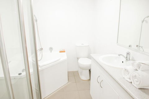 Copacabana Shores - Accommodation Asia 6