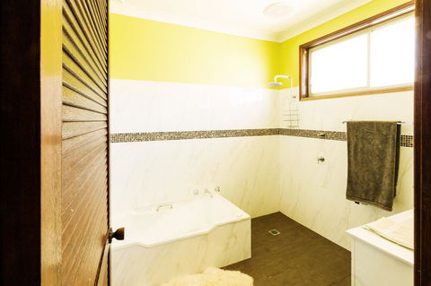 Coal D\' Vine VIEW - Cessnock NSW - Accommodation China 9