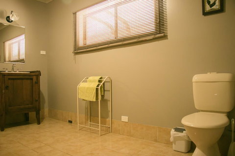 Ironstone Estate Lovedale - Accommodation Asia 9