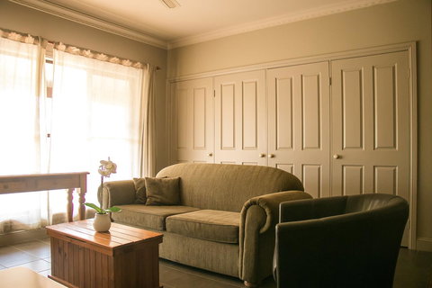 Ironstone Estate Lovedale - Accommodation Asia 14