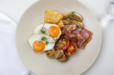 Novotel Newcastle Beach - Accommodation Guide 7