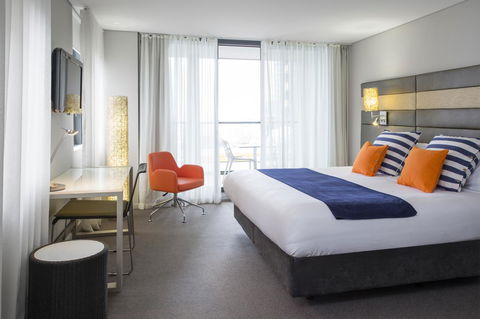 Novotel Newcastle Beach - Accommodation Guide 14
