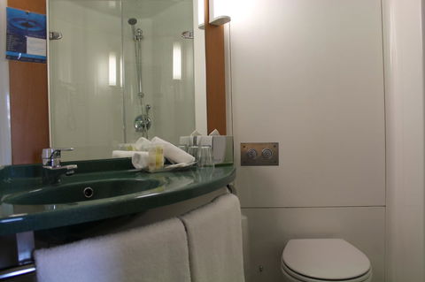 Ibis Newcastle - Accommodation Asia 12