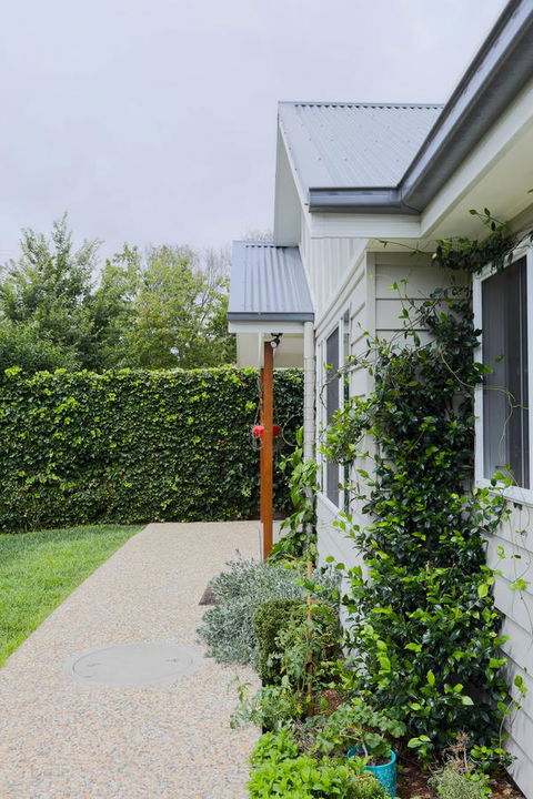 Armidale Cottage - House 2 - Accommodation Asia 3