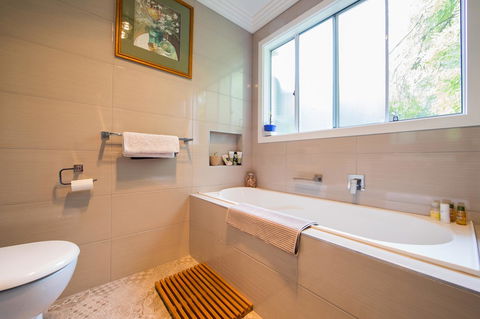Armidale Cottage - House 2 - Accommodation Asia 28