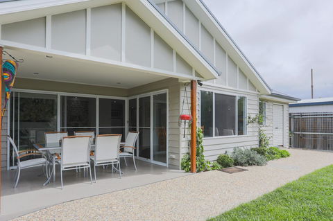 Armidale Cottage - House 2 - Accommodation Asia 0