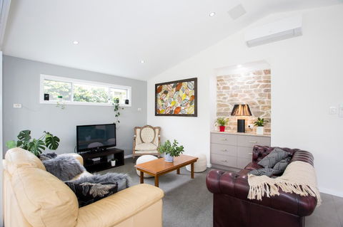 Armidale Cottage - House 2 - Accommodation Asia 21