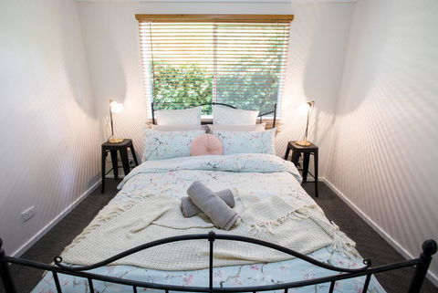Armidale Cottage - House 2 - Accommodation Asia 25