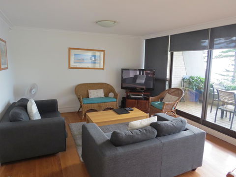 Manly Paradise Motel & Apartments - Accommodation Asia 25