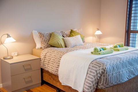 Sinclairs Country Retreat - Accommodation Guide 11