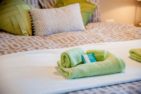 Sinclairs Country Retreat - Accommodation Guide 10