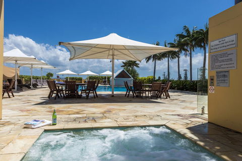 Oaks The Entrance Waterfront Suites - Accommodation Guide 20