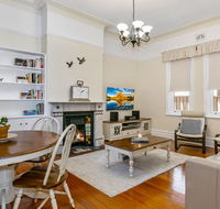 Oversized 2 Bedroom Manly Beach House - Accommodation Asia