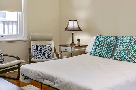 Oversized 2 Bedroom Manly Beach House - Accommodation Asia 7