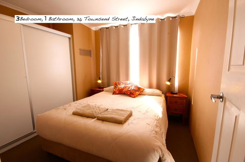 Full Circle Apartments - Accommodation Asia 21
