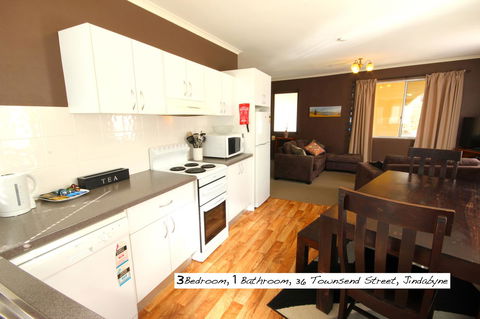 Full Circle Apartments - Accommodation Asia 19