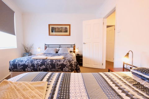 Full Circle Apartments - Accommodation Asia 5
