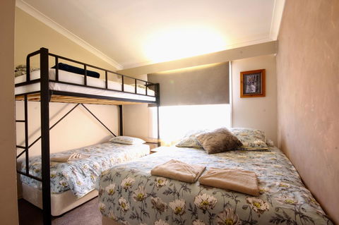 Full Circle Apartments - Accommodation Asia 4