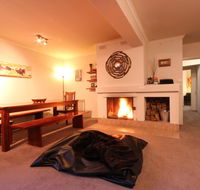 Full Circle Apartments - Accommodation Asia