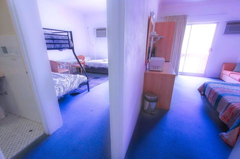 Rest Easy Motel - Accommodation China 14