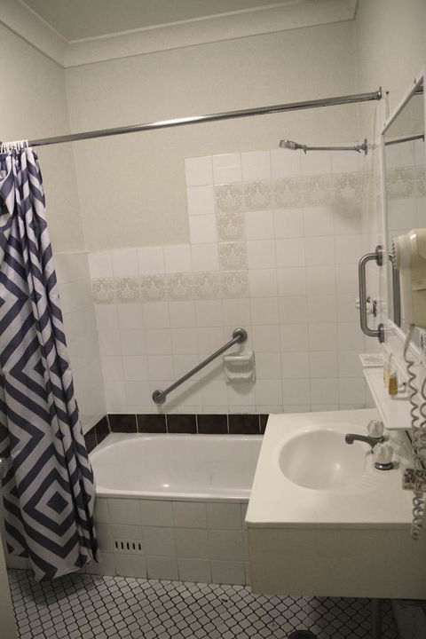 Rest Easy Motel - Accommodation China 26