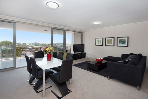 The Junction Palais - Modern And Spacious 2BR Bondi Junction Apartment Close To Everything - Accommodation Guide 0