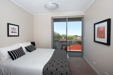 The Junction Palais - Modern And Spacious 2BR Bondi Junction Apartment Close To Everything - Accommodation Guide 6