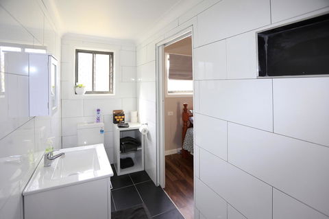Pound Creek Gallery - Accommodation Asia 6